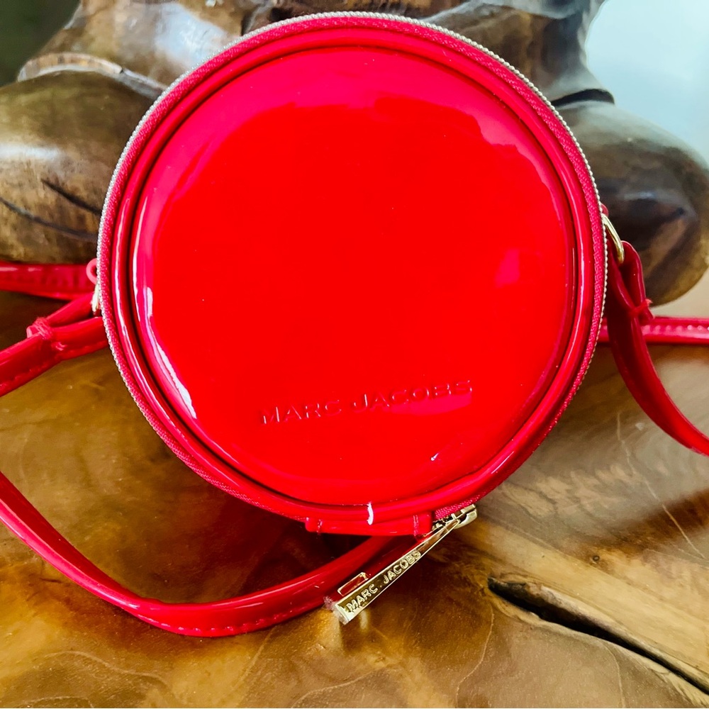 Marc Jacobs Patent Leather Red Round crossbody mini purse!!